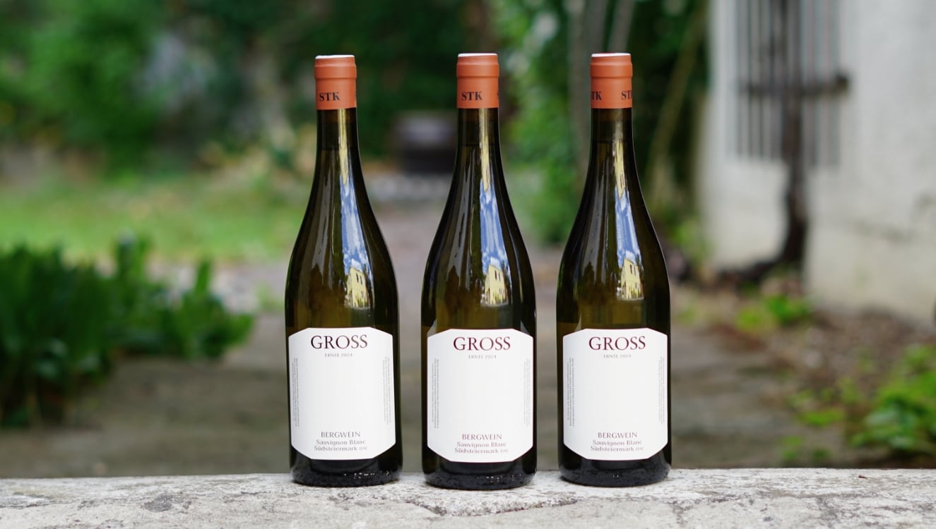 Drei Flaschen Bergwein Sauvignon Blanc vom Weingut Gross