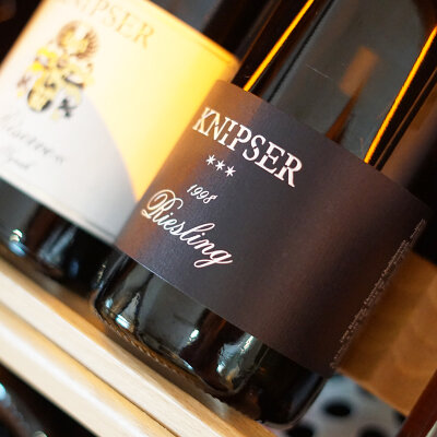 Gereiftes aus der Schatzkammer von Knipser - Gereiftes aus der Schatzkammer von Weingut Knipser